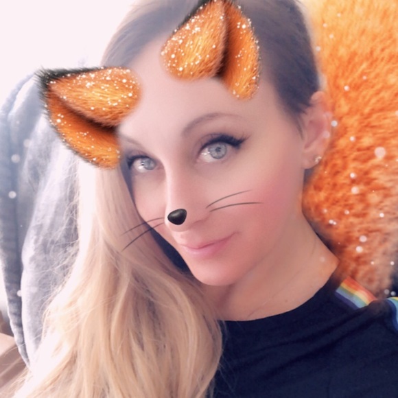 Meet your Posher, Thea - Picture 2 of 6